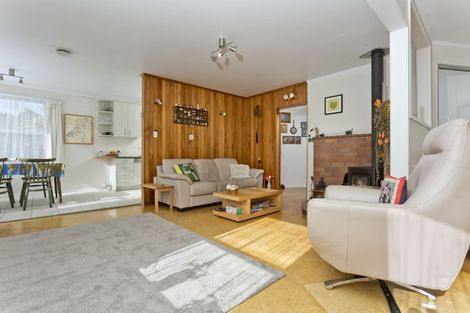 Photo of property in 16 Carina Crescent, Torbay, Auckland, 0630