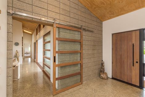 Photo of property in 141 Manakau Heights Drive, Manakau, Levin, 5573