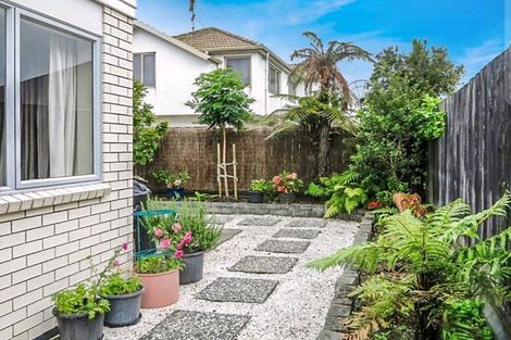 Photo of property in 11a Mars Avenue, Sandringham, Auckland, 1041