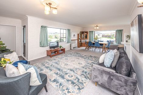 Photo of property in 5 Hampton Place, Springvale, Whanganui, 4501