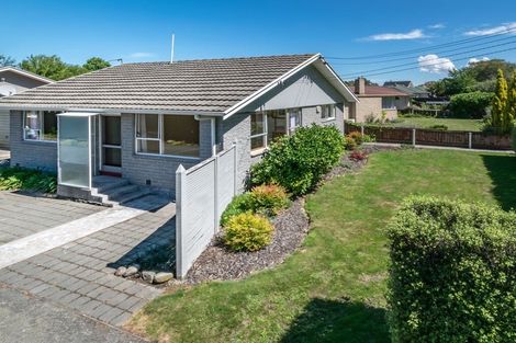 Photo of property in 96a Crofton Road, Harewood, Christchurch, 8051