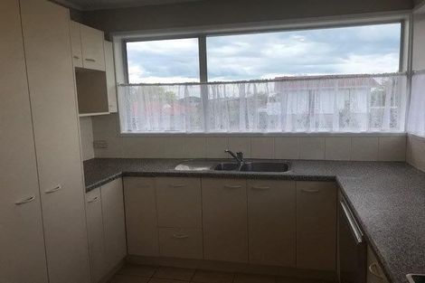 Photo of property in 54 Sorrel Crescent, Bucklands Beach, Auckland, 2012