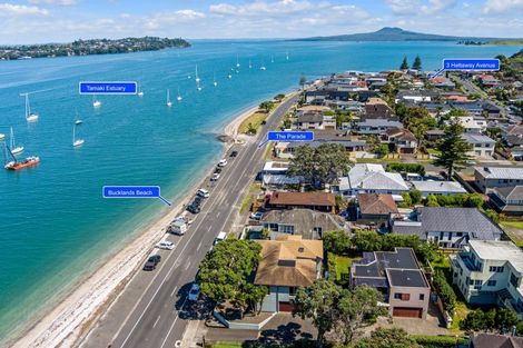Photo of property in 3 Hattaway Avenue, Bucklands Beach, Auckland, 2012