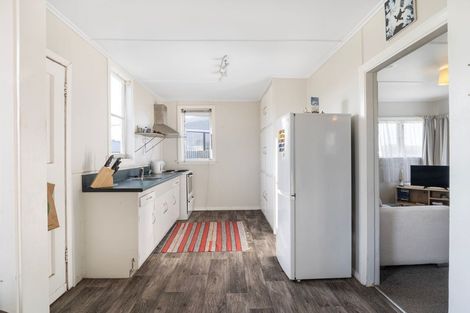 Photo of property in 10 Cornfoot Street, Castlecliff, Whanganui, 4501