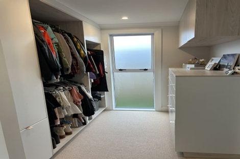 Photo of property in 115 Kahu Road, Paremata, Porirua, 5024