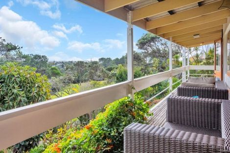 Photo of property in 82 Aberdeen Road, Campbells Bay, Auckland, 0620