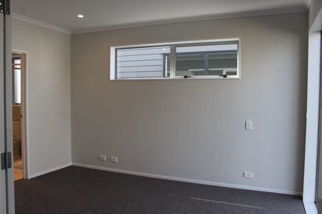 Photo of property in 49 Glidepath Road, Hobsonville, Auckland, 0616