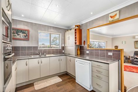 Photo of property in 14 Harbour Crest Drive, Waiuku, 2123