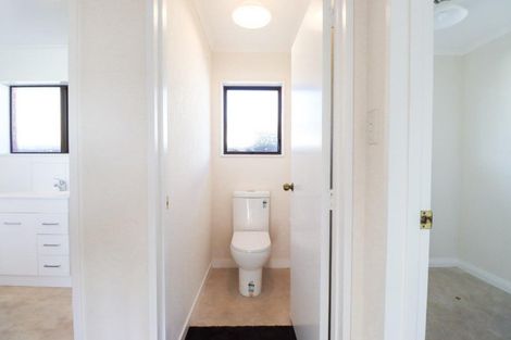 Photo of property in 9 Rolleston Street, Hokowhitu, Palmerston North, 4410