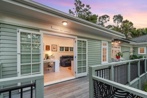 Photo of property in 319 Huia Road, Titirangi, Auckland, 0604