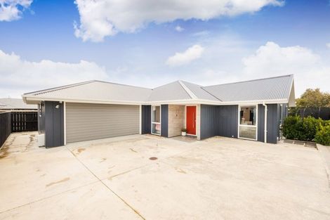 Photo of property in 9 Ivy Lane, Kelvin Grove, Palmerston North, 4414