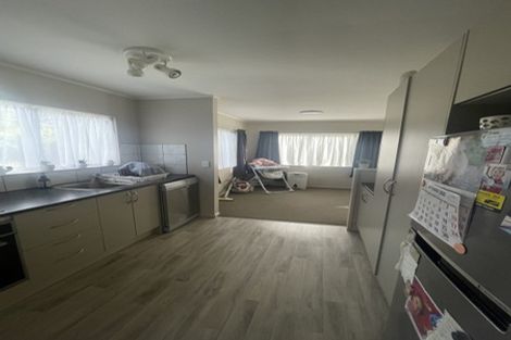 Photo of property in 28/24 Eastglen Road, Glen Eden, Auckland, 0602