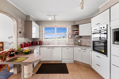 Photo of property in 19 Findlay Street, Moturoa, New Plymouth, 4310