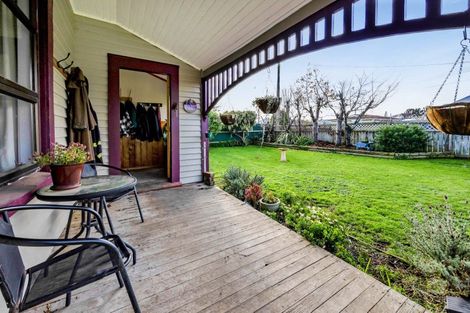 Photo of property in 1 Campbell Street, Hawera, 4610