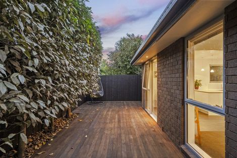 Photo of property in 111 Weston Road, St Albans, Christchurch, 8052