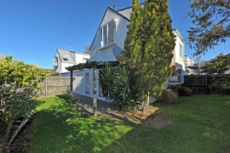 Photo of property in 22 Coles Place, St Albans, Christchurch, 8014