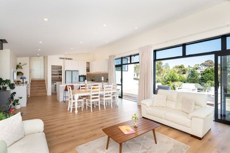 Photo of property in 64 Durham Drive, Havelock North, 4130