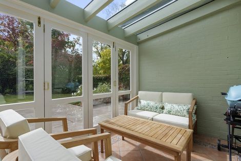 Photo of property in 16 Desmond Street, Merivale, Christchurch, 8014