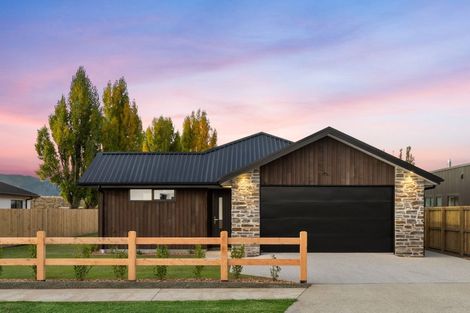 Photo of property in 34 Burbank Road, Wanaka, 9382