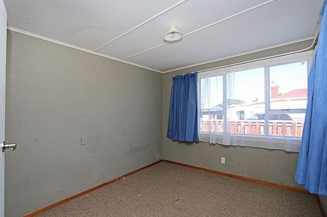 Photo of property in 33 Longfellow Road, Opunake, 4616