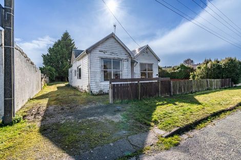Photo of property in 4 Waverley Street, East Gore, Gore, 9710