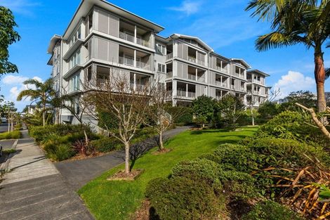 Photo of property in 215 Hibiscus Drive, Orewa, 0931