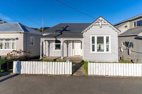 Photo of property in 113 Harbour Terrace, North Dunedin, Dunedin, 9016