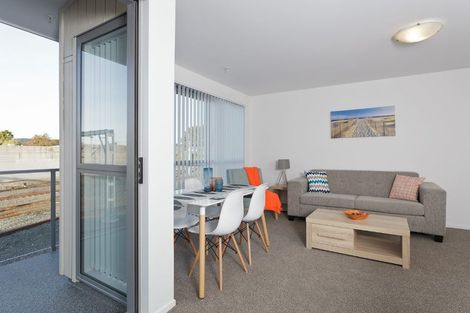 Photo of property in 12/26 Railway Street West, Papakura, 2110