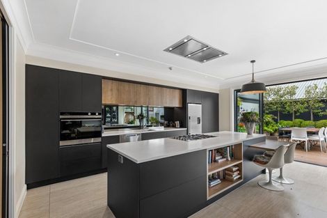 Photo of property in 10a Victoria Road, Devonport, Auckland, 0624