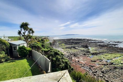 Photo of property in 3 Esplanade, Kaka Point, 9271