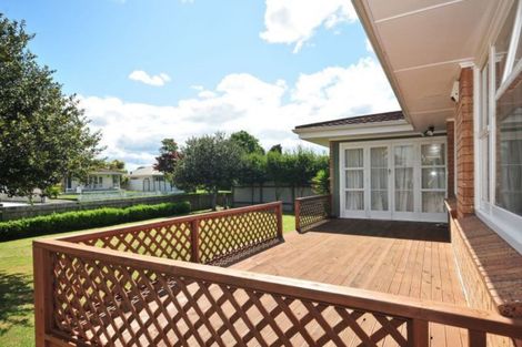 Photo of property in 14 Dover Road, St Andrews, Hamilton, 3200