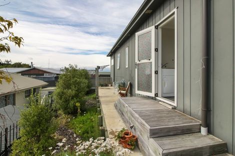 Photo of property in 10a Seabury Avenue, Foxton Beach, Foxton, 4815