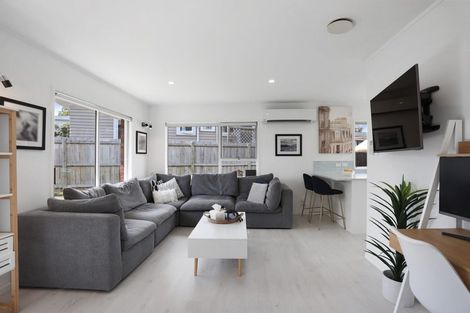 Photo of property in 1/61 Mcclintock Road, Massey, Auckland, 0614