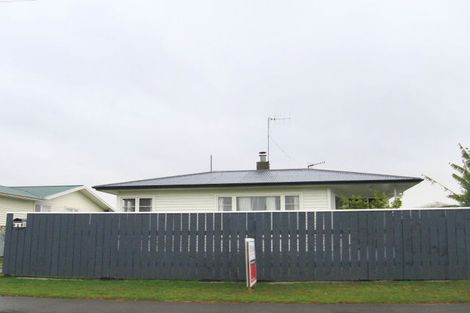 Photo of property in 520 Lowe Street, Camberley, Hastings, 4120