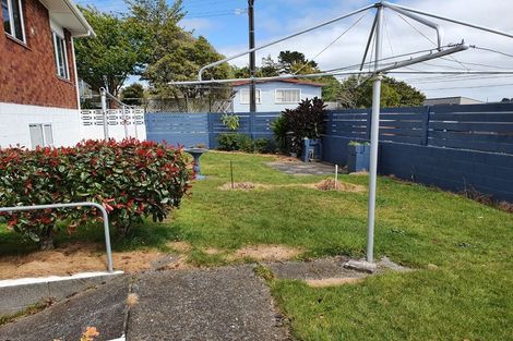 Photo of property in 2/112 Frankley Road, Frankleigh Park, New Plymouth, 4310