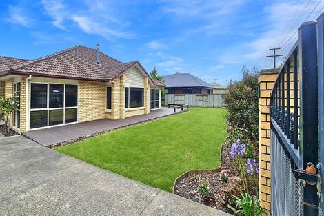 Photo of property in 44 Phillips Street, Sanson, 4817