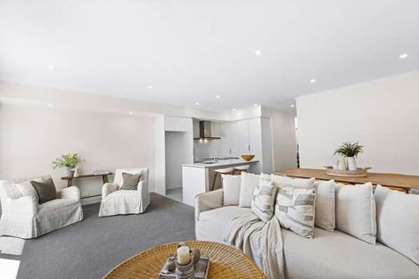Photo of property in 44 Owen Chapman Drive, Red Beach, 0932