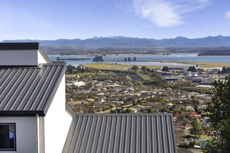 Photo of property in 54 Coster Street, Enner Glynn, Nelson, 7011