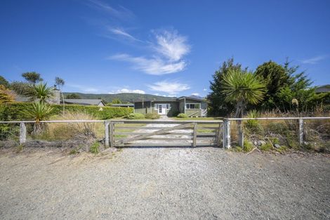 Photo of property in 36 Home Street, Manapouri, 9679