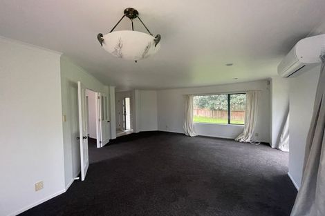 Photo of property in 15 Kalgan Place, Burswood, Auckland, 2013