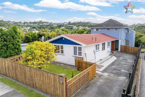 Photo of property in 1/150 Dowse Drive, Maungaraki, Lower Hutt, 5010