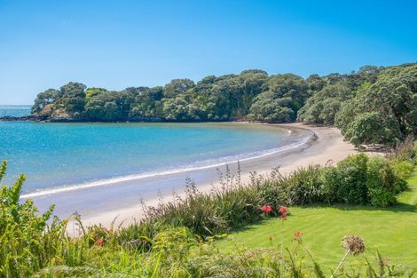 Photo of property in 21 Kupe Road, Coopers Beach, 0420