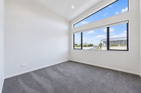 Photo of property in 5/7 Tapu Road, Huapai, Kumeu, 0810