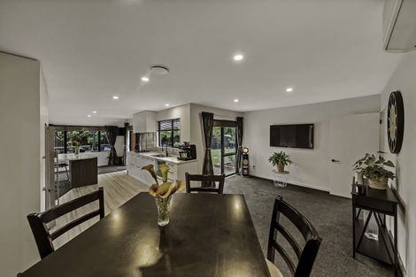 Photo of property in 11 Baltic Place, Northwood, Christchurch, 8051