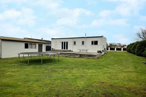 Photo of property in 3 Francis Drake Street, Waipukurau, 4200