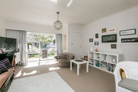 Photo of property in 1/26 Chester Street, Taradale, Napier, 4112