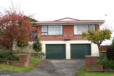 Photo of property in 77 Evelyn Road, Cockle Bay, Auckland, 2014