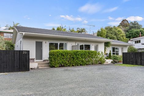 Photo of property in 30 Chartwell Avenue, Glenfield, Auckland, 0629