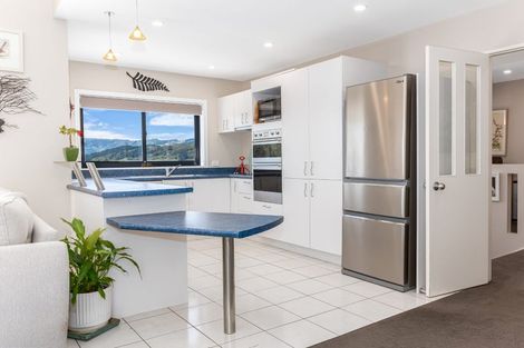 Photo of property in 8 Bowsprit Way, Whitby, Porirua, 5024