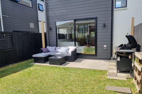Photo of property in 31 Patrick Rice Drive, Swanson, Auckland, 0614